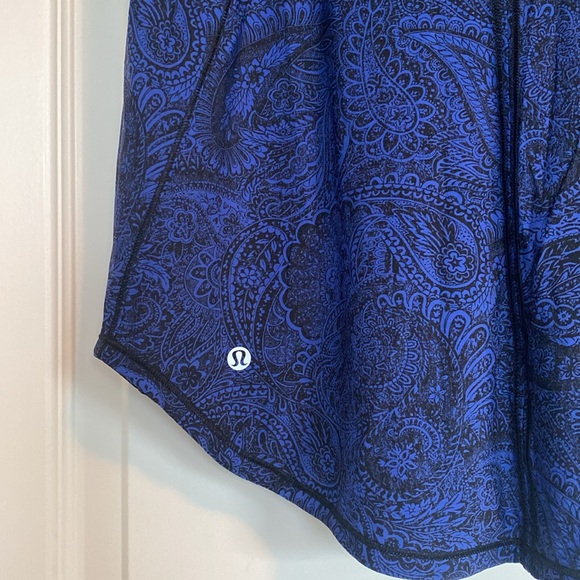 Lululemon Blue and Black Paisley Tank Top No Size - Picture 6 of 7